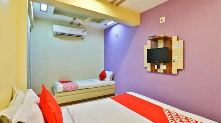 Hotel Honey Bunny 2*